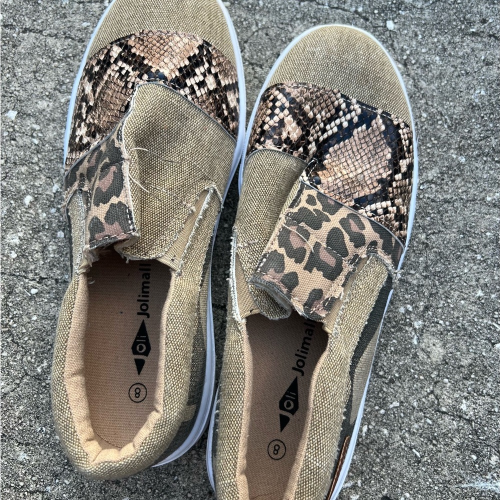 Women's Slip-On Sneakers - Tan and Brown